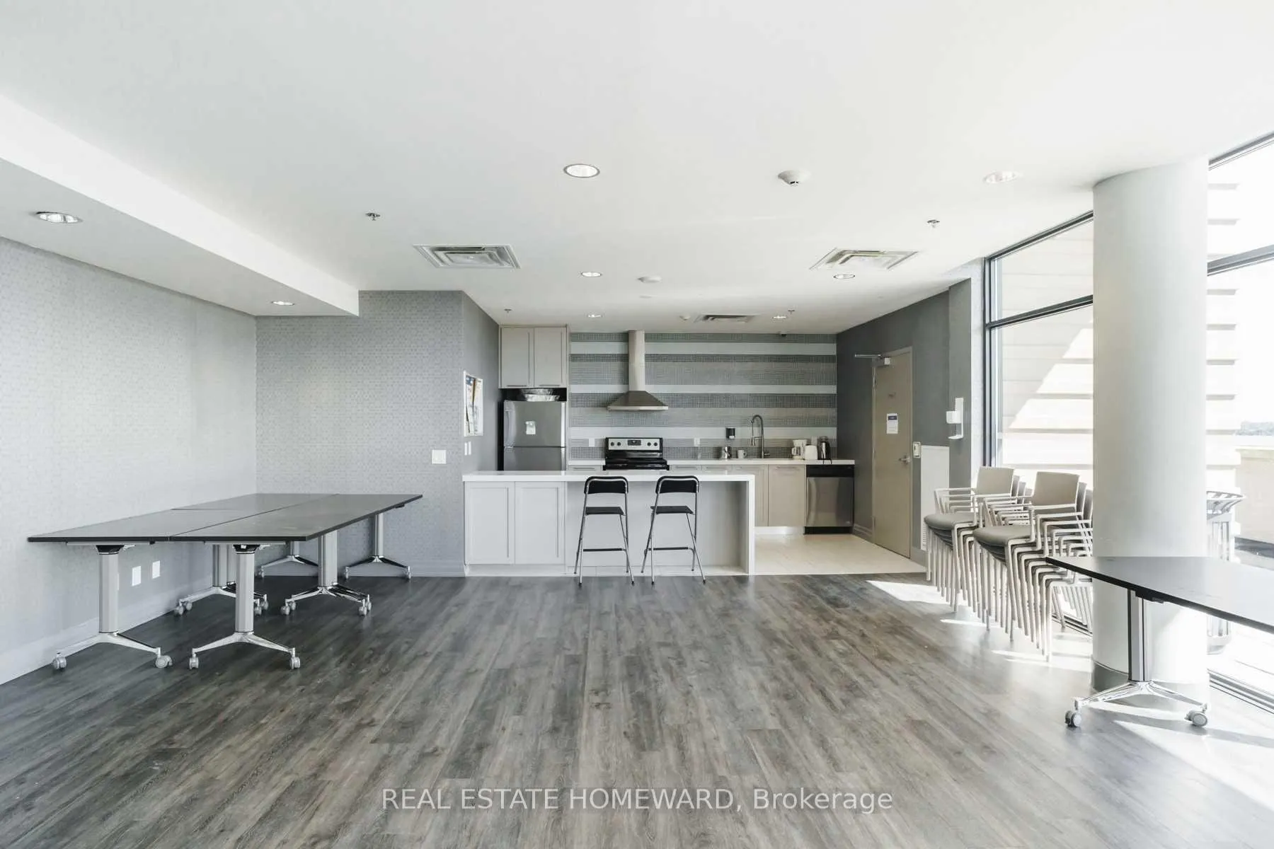 Photo 16 of Unit 803, 280 Donlands Avenue, Toronto, Danforth Village-East York — HOMEH