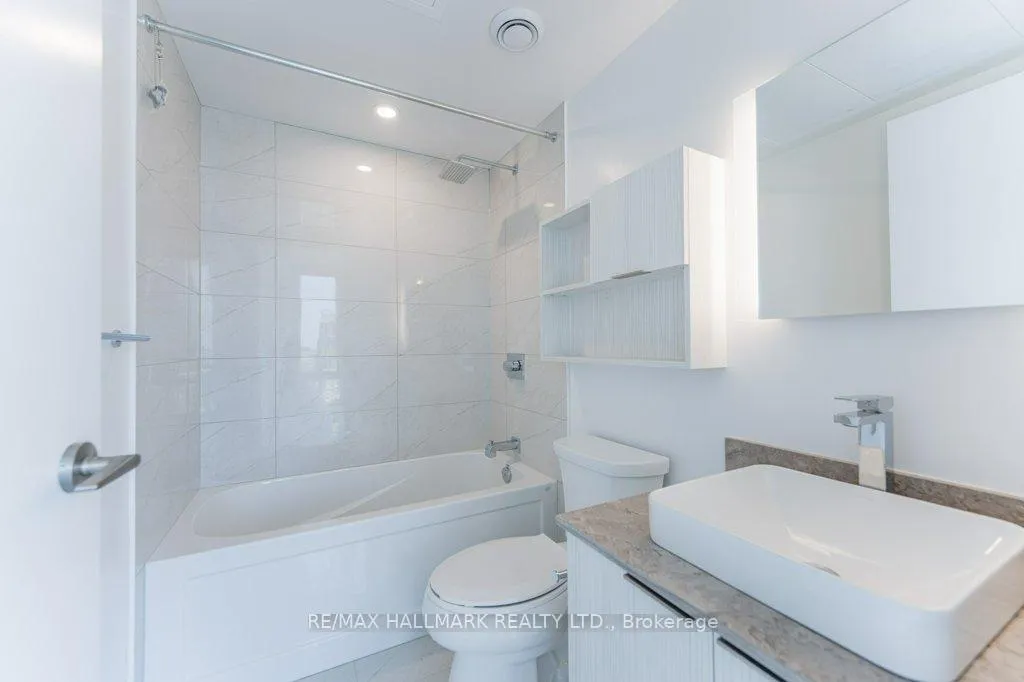 Photo 9 of Unit 3202, 501 Yonge Street, Toronto, Church-Yonge Corridor — HOMEH