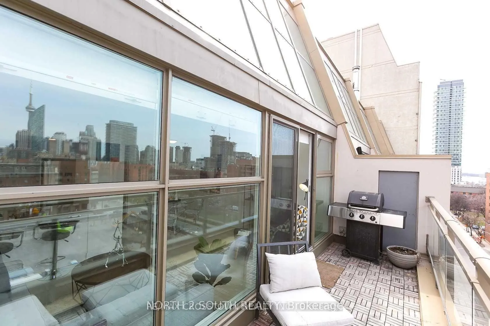 Photo 14 of Unit 913, 222 The Esplanade Avenue, Toronto, Waterfront Communities — HOMEH
