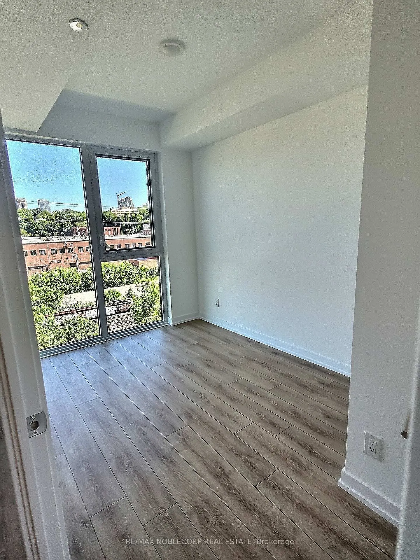 Front of Unit 509, 500 Dupont Street