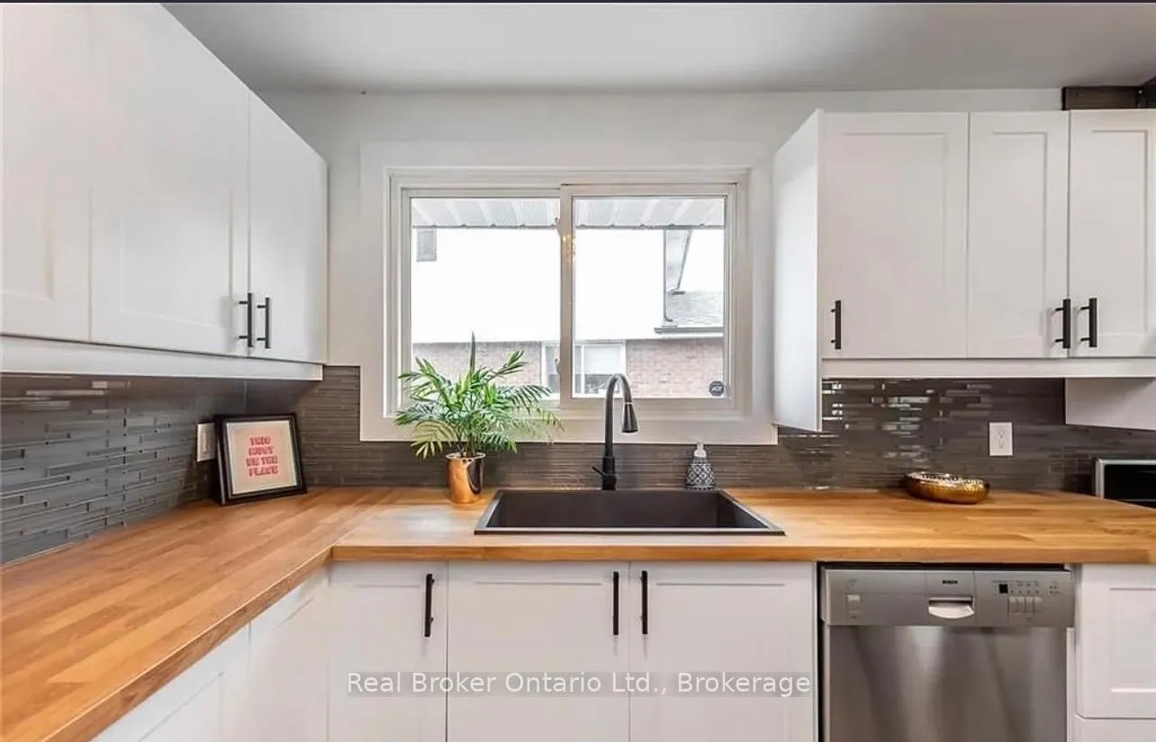 Photo 9 of 10 Sandlyn Court, Hamilton, Kentley — HOMEH