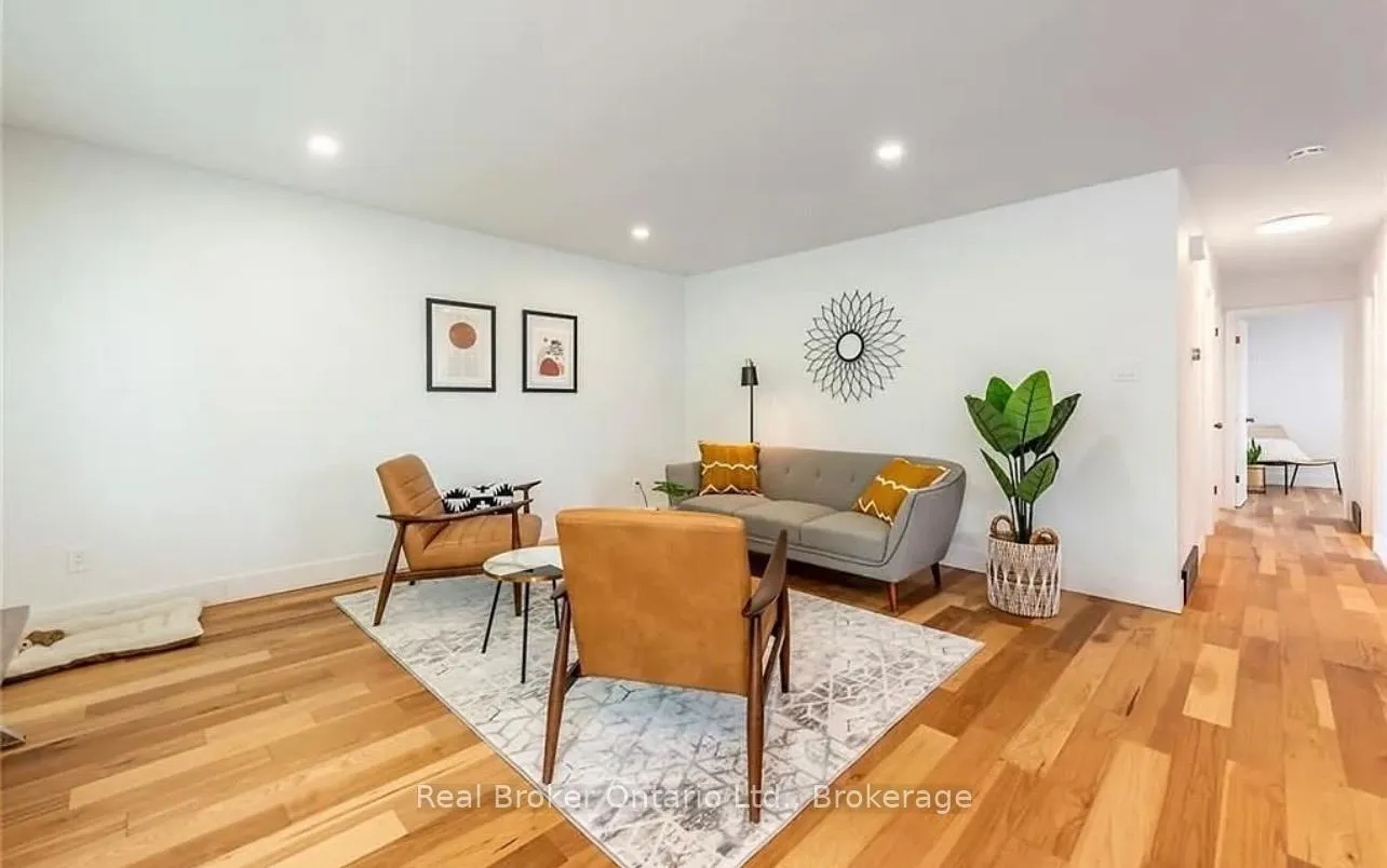 Photo 11 of 10 Sandlyn Court, Hamilton, Kentley — HOMEH