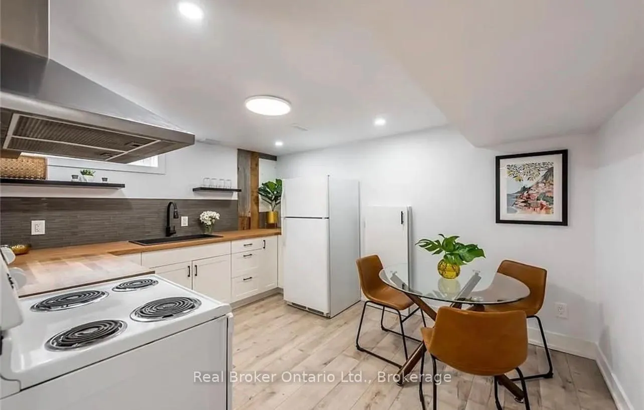 Photo 22 of 10 Sandlyn Court, Hamilton, Kentley — HOMEH
