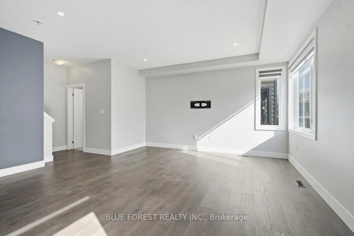 Photo 15 of Unit 21, 177 Edgevalley Road, London, East D — HOMEH
