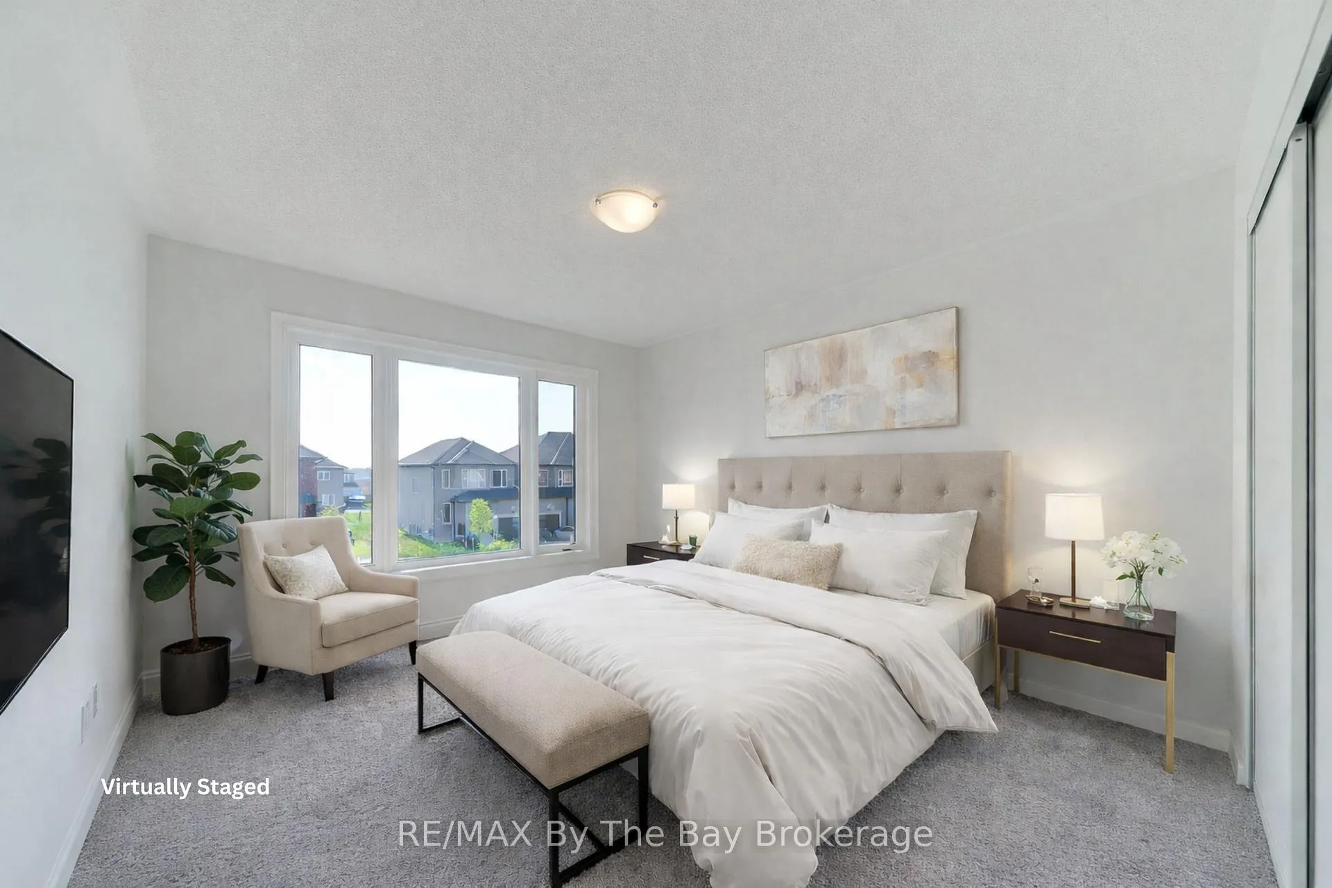 Photo 22 of 21 Lisa Street, Wasaga Beach — HOMEH