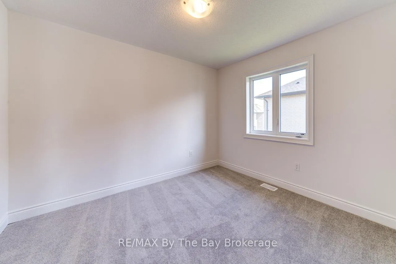 Photo 30 of 21 Lisa Street, Wasaga Beach — HOMEH
