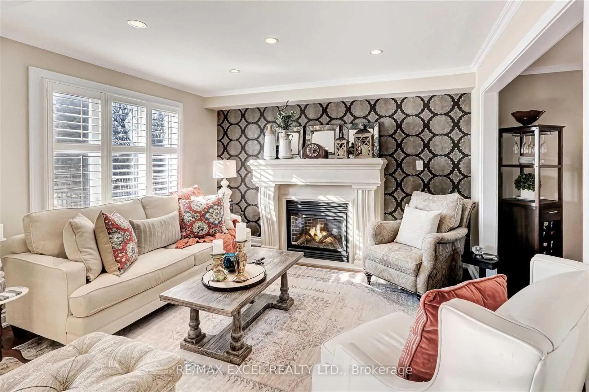Photo 6 of Unit Upper, 59 Pentland Crescent, Vaughan, Maple — HOMEH