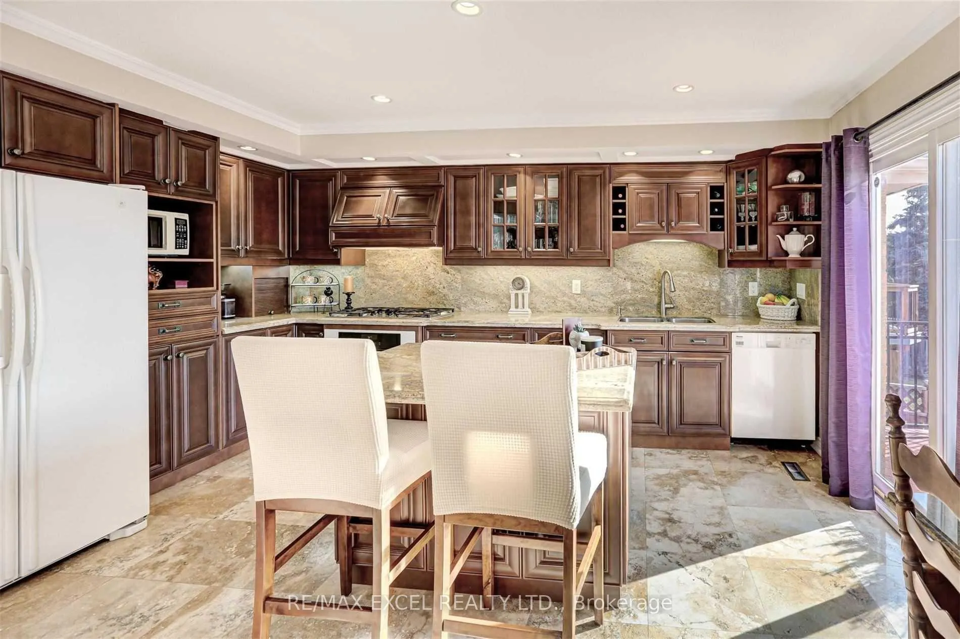 Photo 11 of Unit Upper, 59 Pentland Crescent, Vaughan, Maple — HOMEH