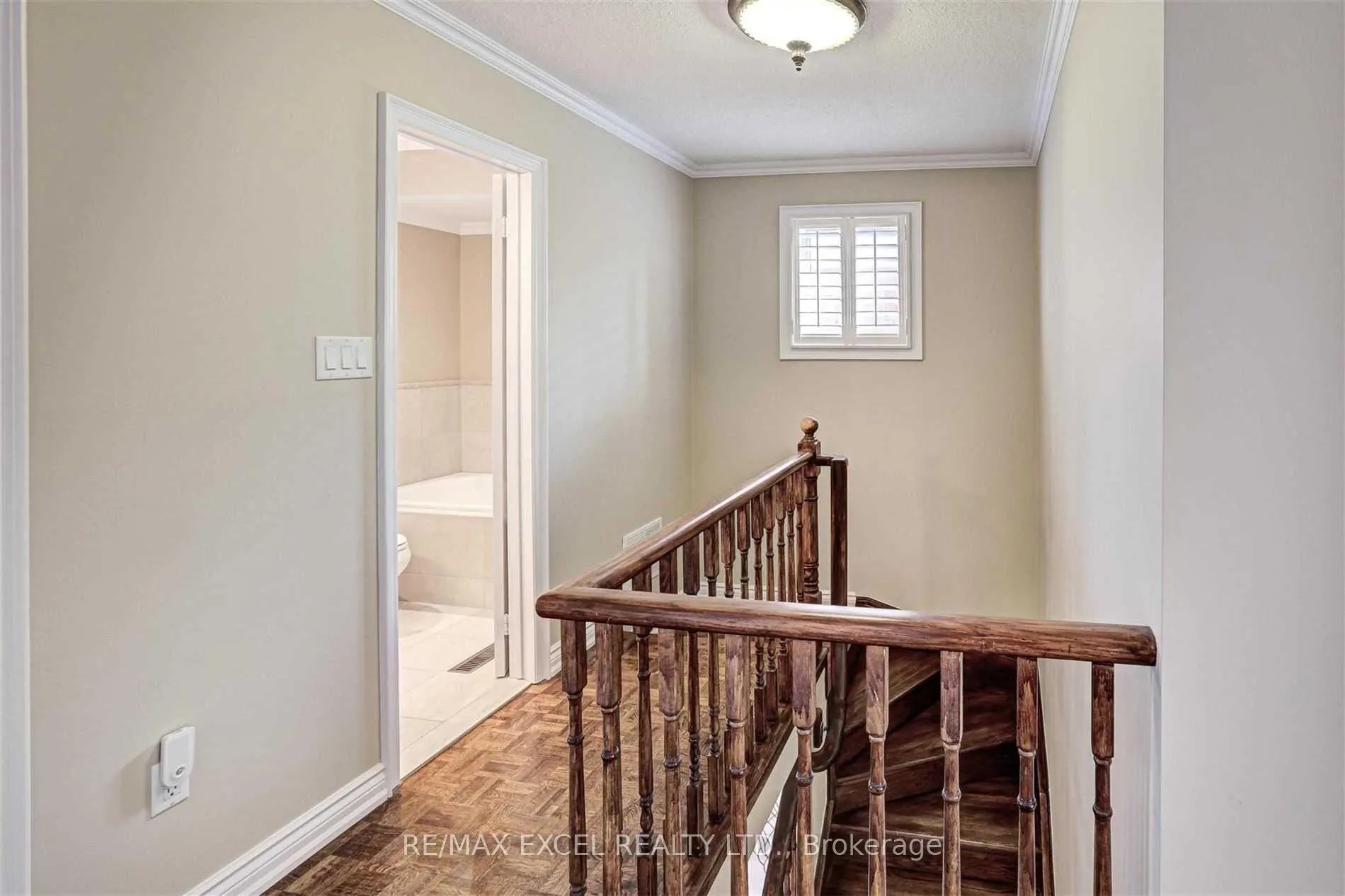 Photo 13 of Unit Upper, 59 Pentland Crescent, Vaughan, Maple — HOMEH