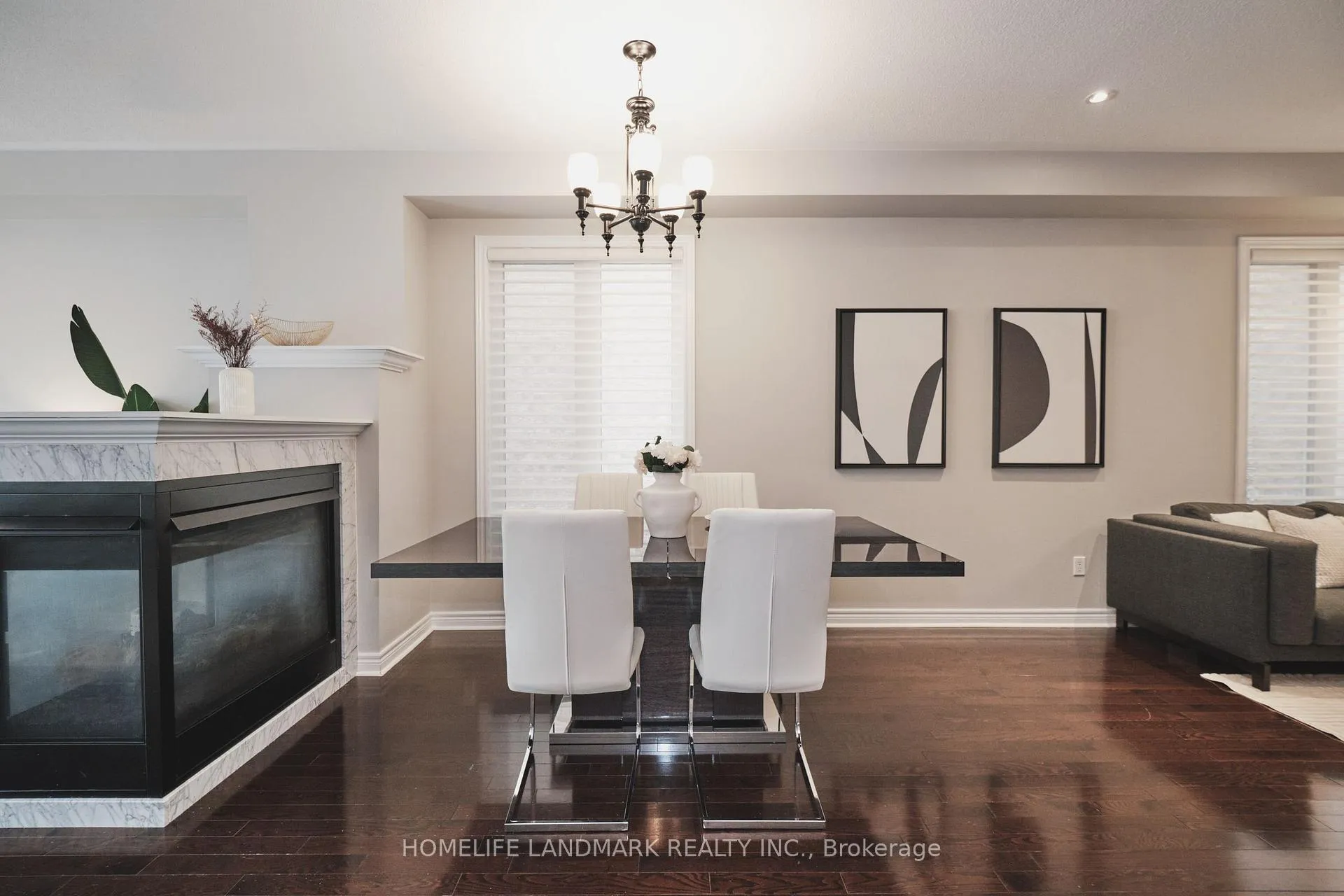 Photo 11 of 50 Carrier Crescent, Vaughan, Patterson — HOMEH