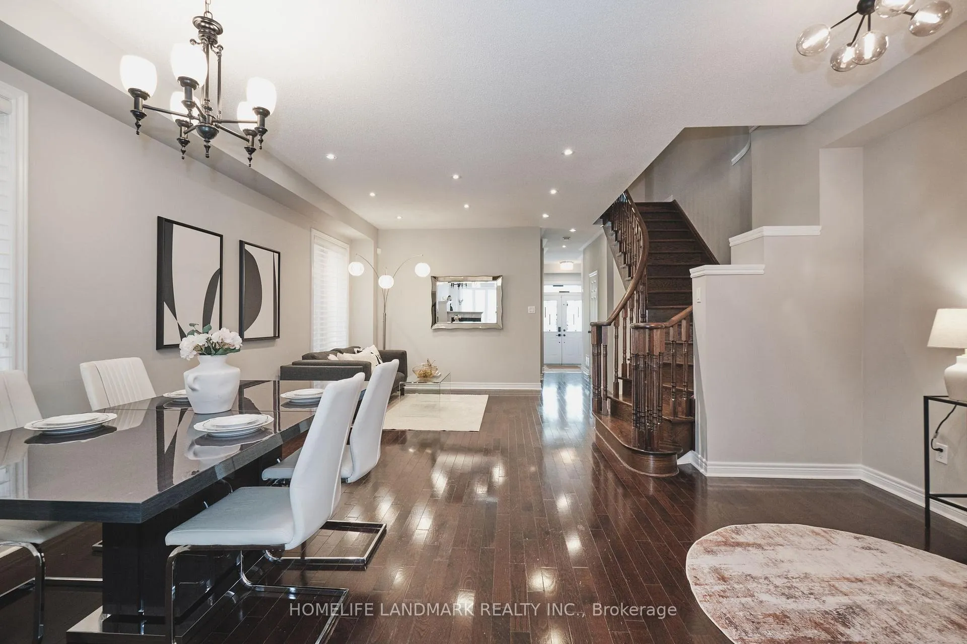 Photo 12 of 50 Carrier Crescent, Vaughan, Patterson — HOMEH