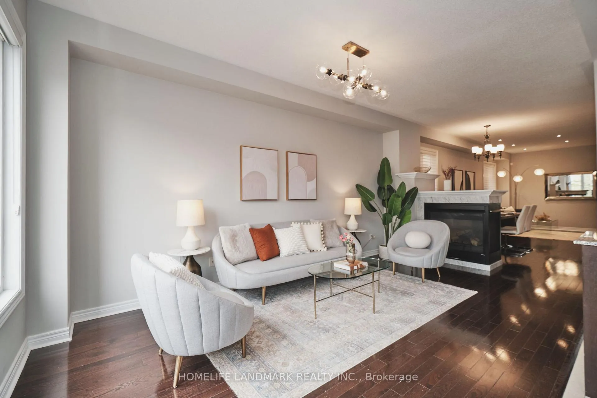 Photo 15 of 50 Carrier Crescent, Vaughan, Patterson — HOMEH