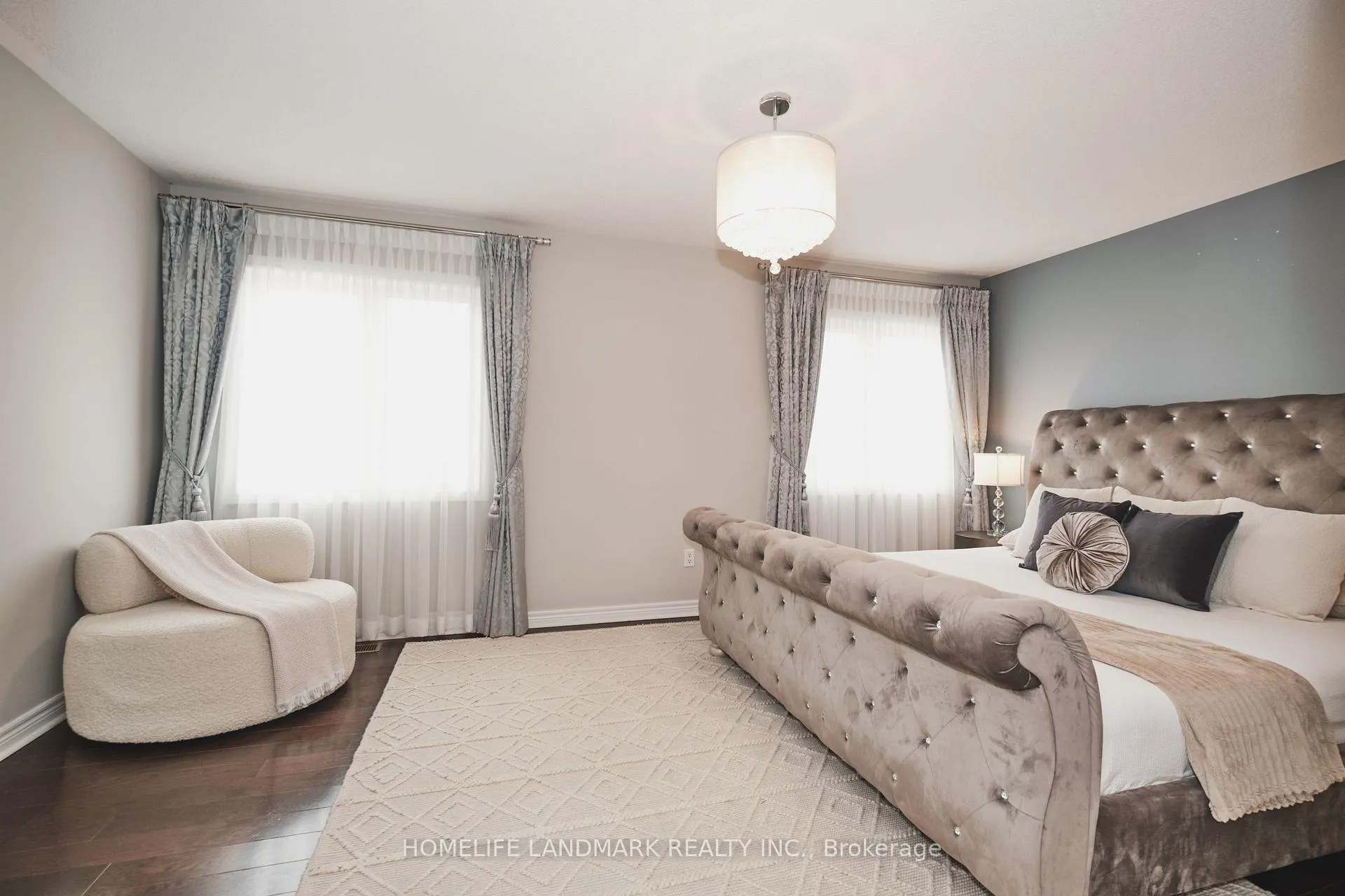 Photo 19 of 50 Carrier Crescent, Vaughan, Patterson — HOMEH