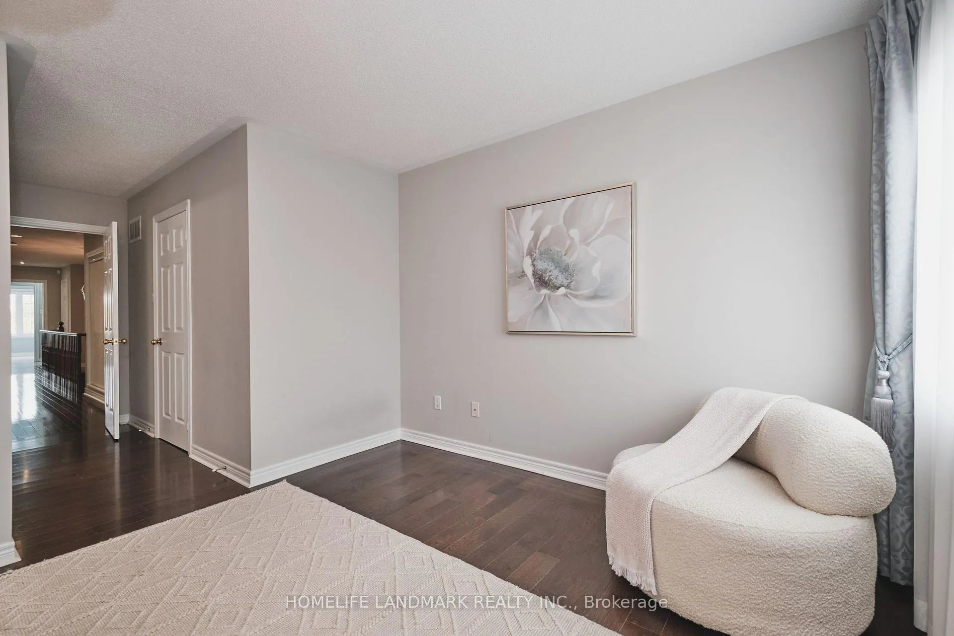 Photo 20 of 50 Carrier Crescent, Vaughan, Patterson — HOMEH