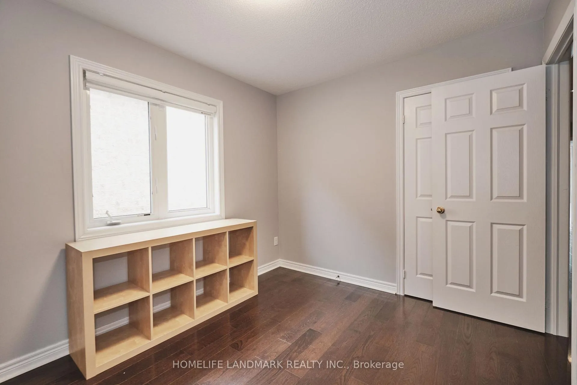 Photo 32 of 50 Carrier Crescent, Vaughan, Patterson — HOMEH