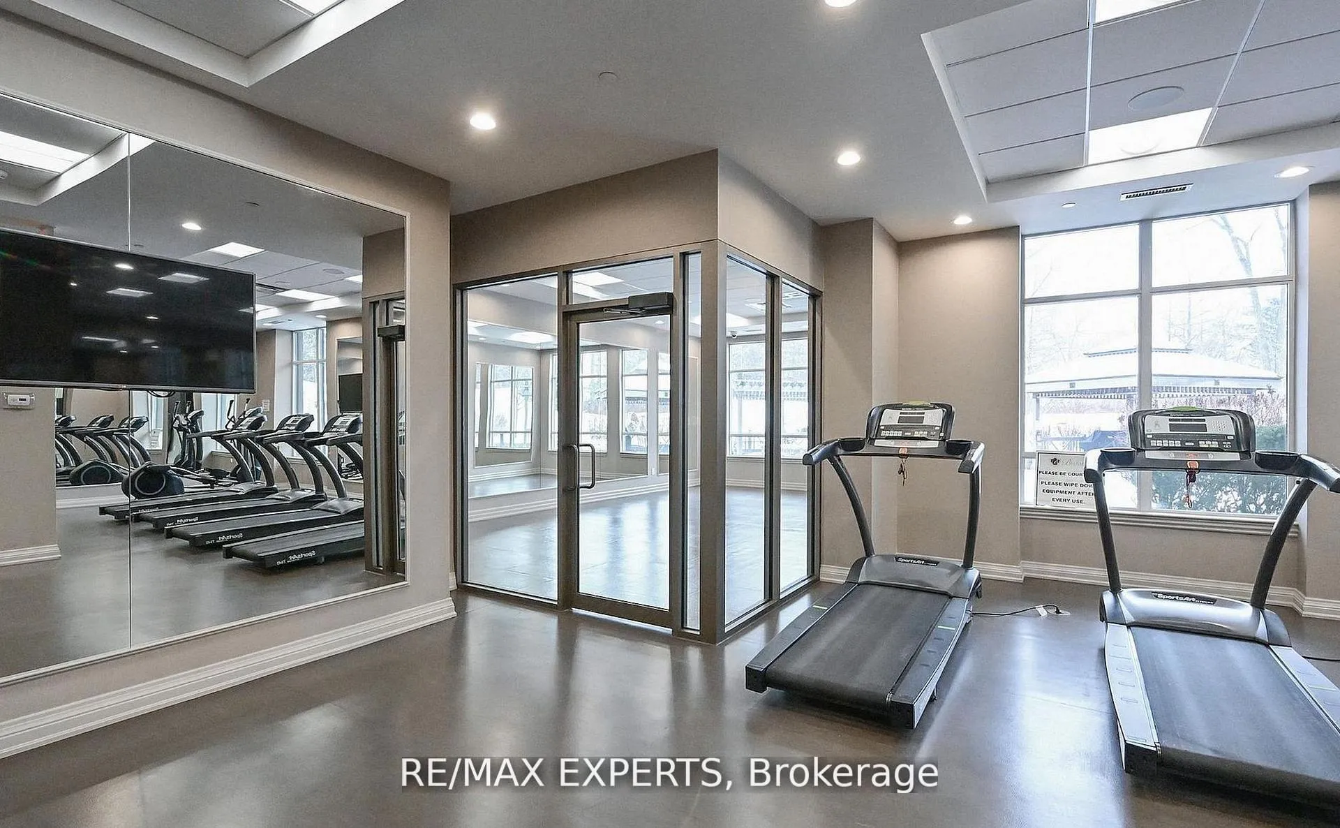 Photo 35 of Unit 701, 9255 Jane Street, Vaughan, Maple — HOMEH