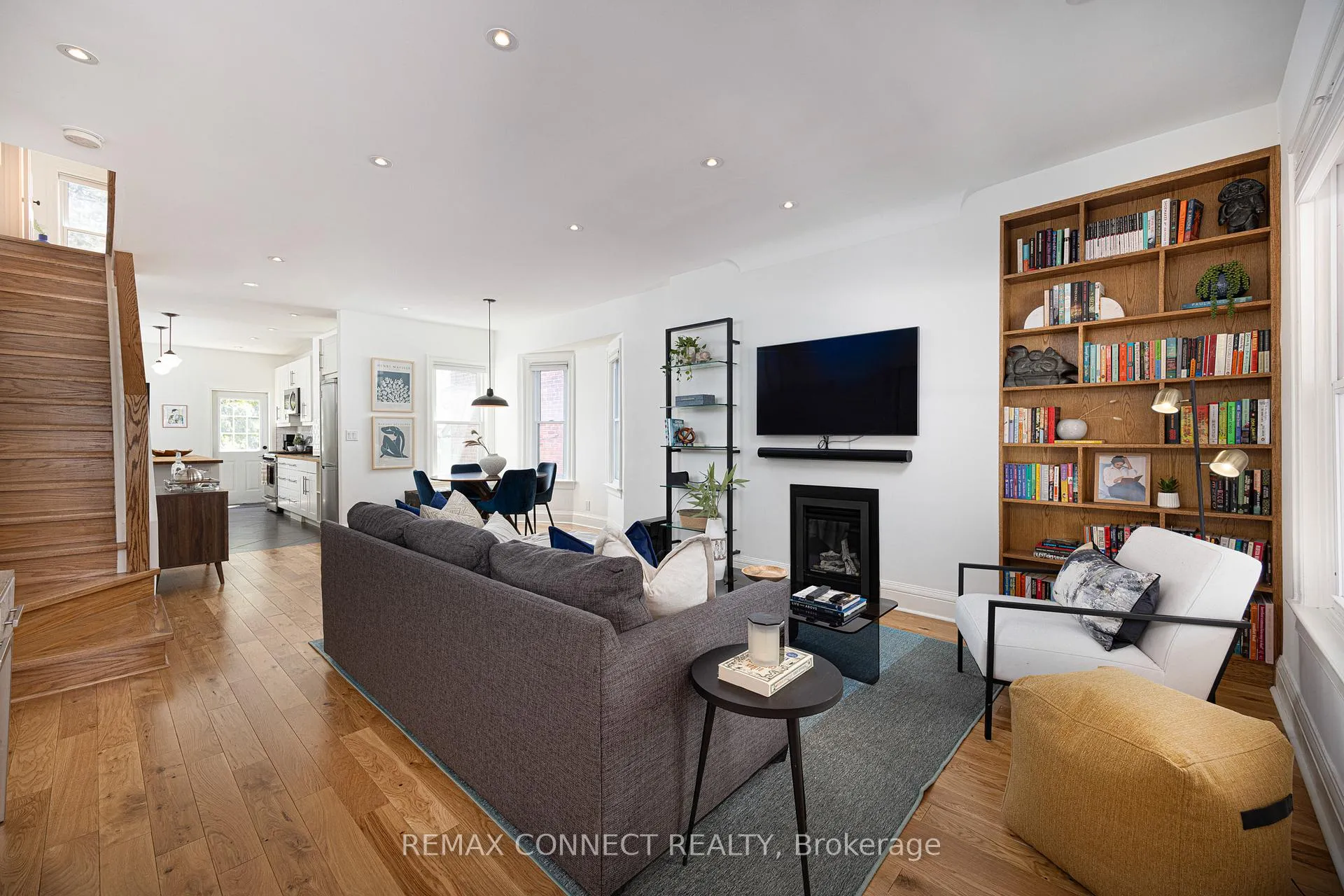Photo 3 of 29 Howard Park Avenue, Toronto, Roncesvalles — HOMEH