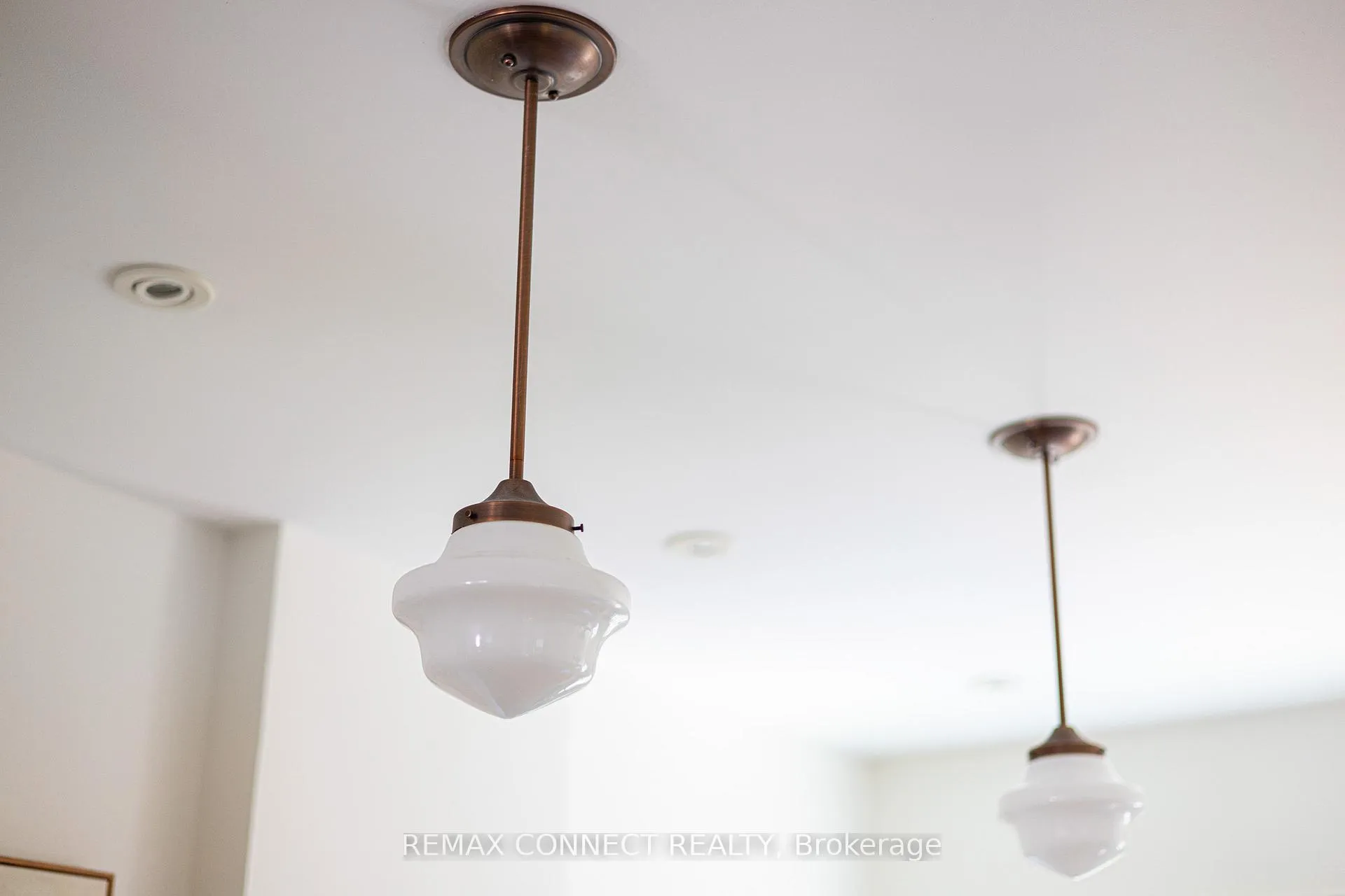 Photo 17 of 29 Howard Park Avenue, Toronto, Roncesvalles — HOMEH