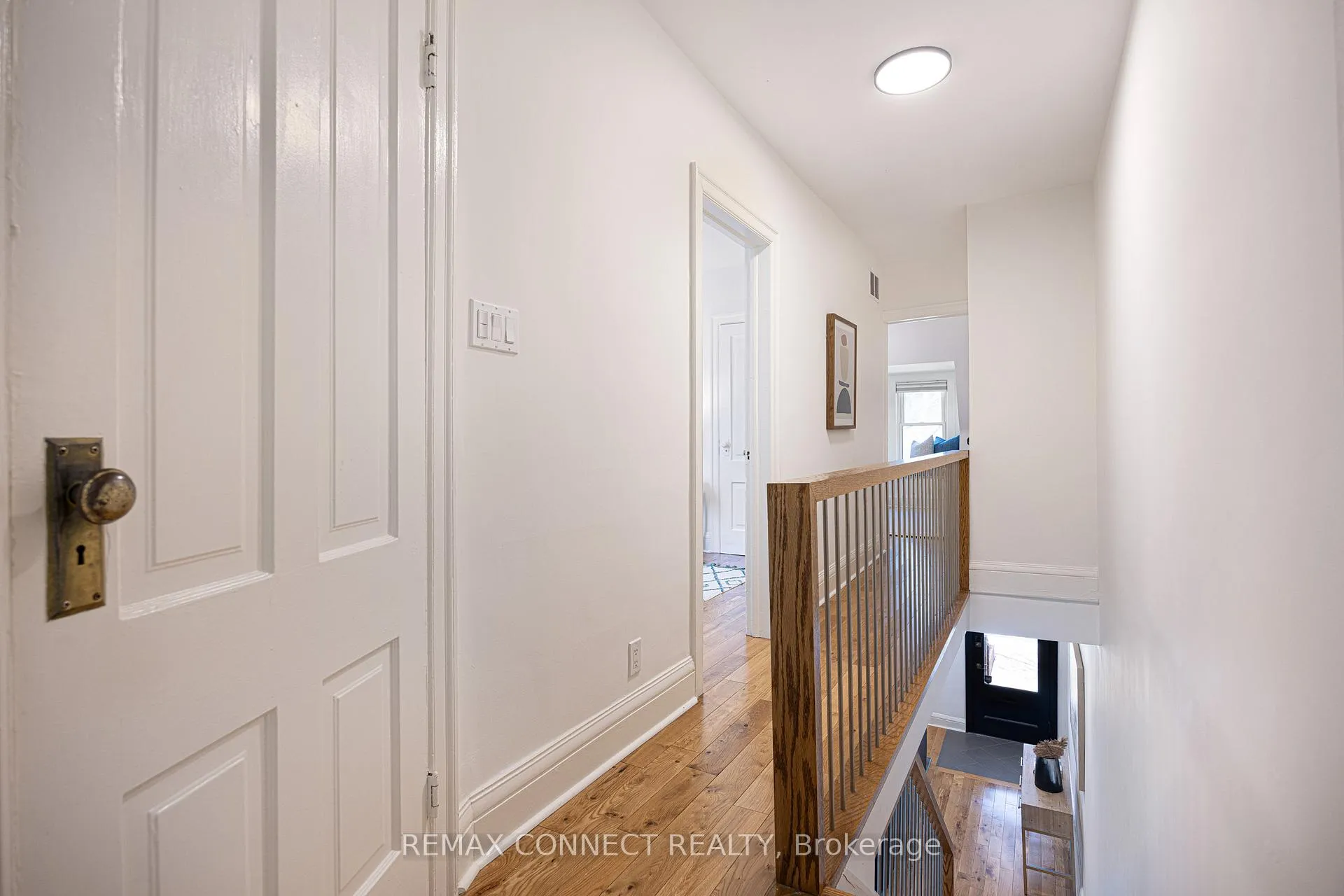 Photo 19 of 29 Howard Park Avenue, Toronto, Roncesvalles — HOMEH
