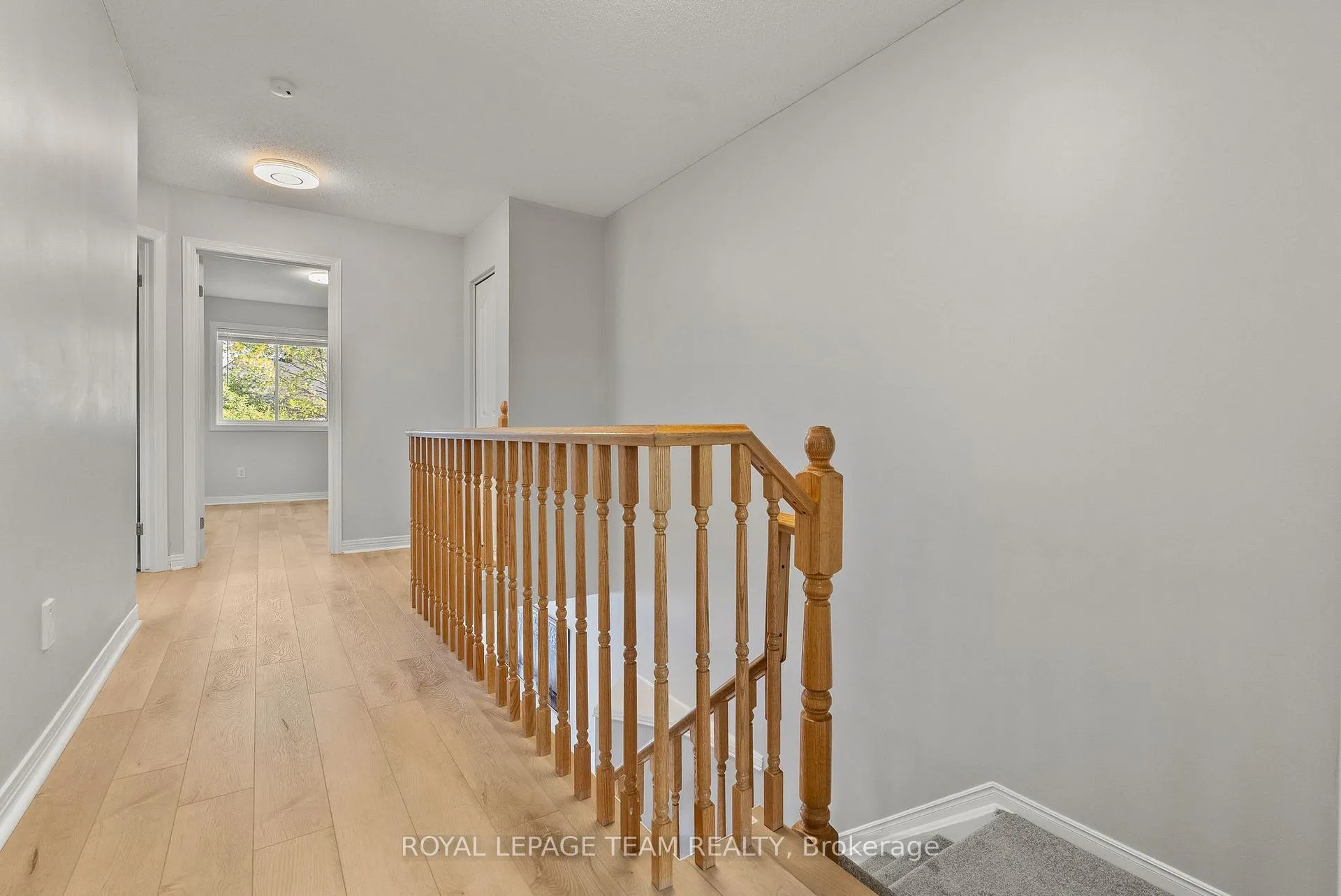 Photo 19 of 40 Milner Downs Crescent, Ottawa, Kanata - Emerald Meadows/Trailwest — HOMEH