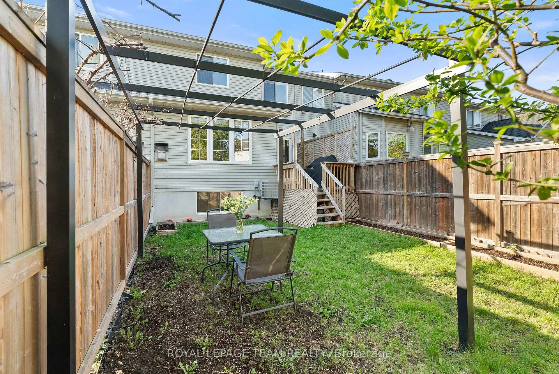 Photo 48 of 40 Milner Downs Crescent, Ottawa, Kanata - Emerald Meadows/Trailwest — HOMEH