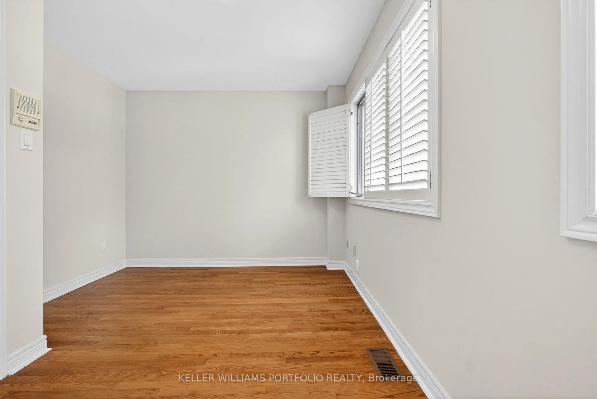 Photo 30 of 81B Ulster Street, Toronto, University — HOMEH