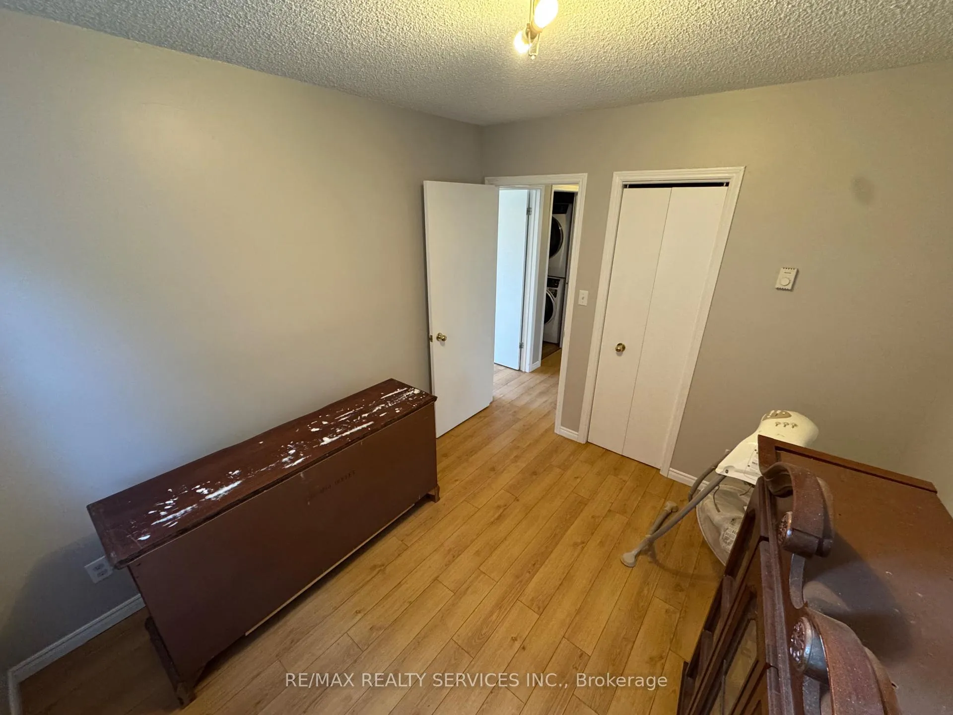 Photo 6 of 213 Sarah Court, Shelburne — HOMEH