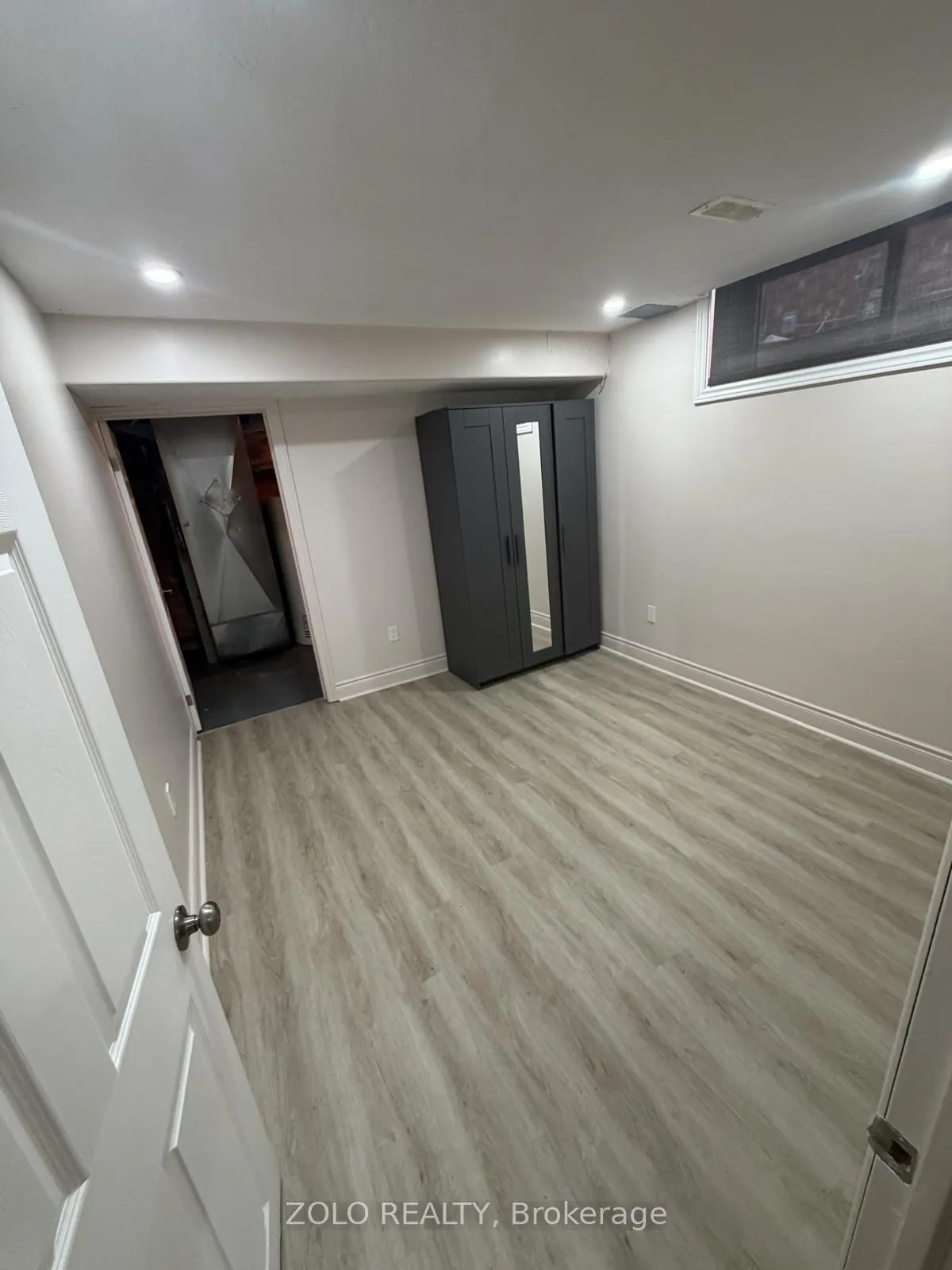 Photo 5 of Unit BSMT, 165 Windflower Drive, Kitchener, Larentian West — HOMEH