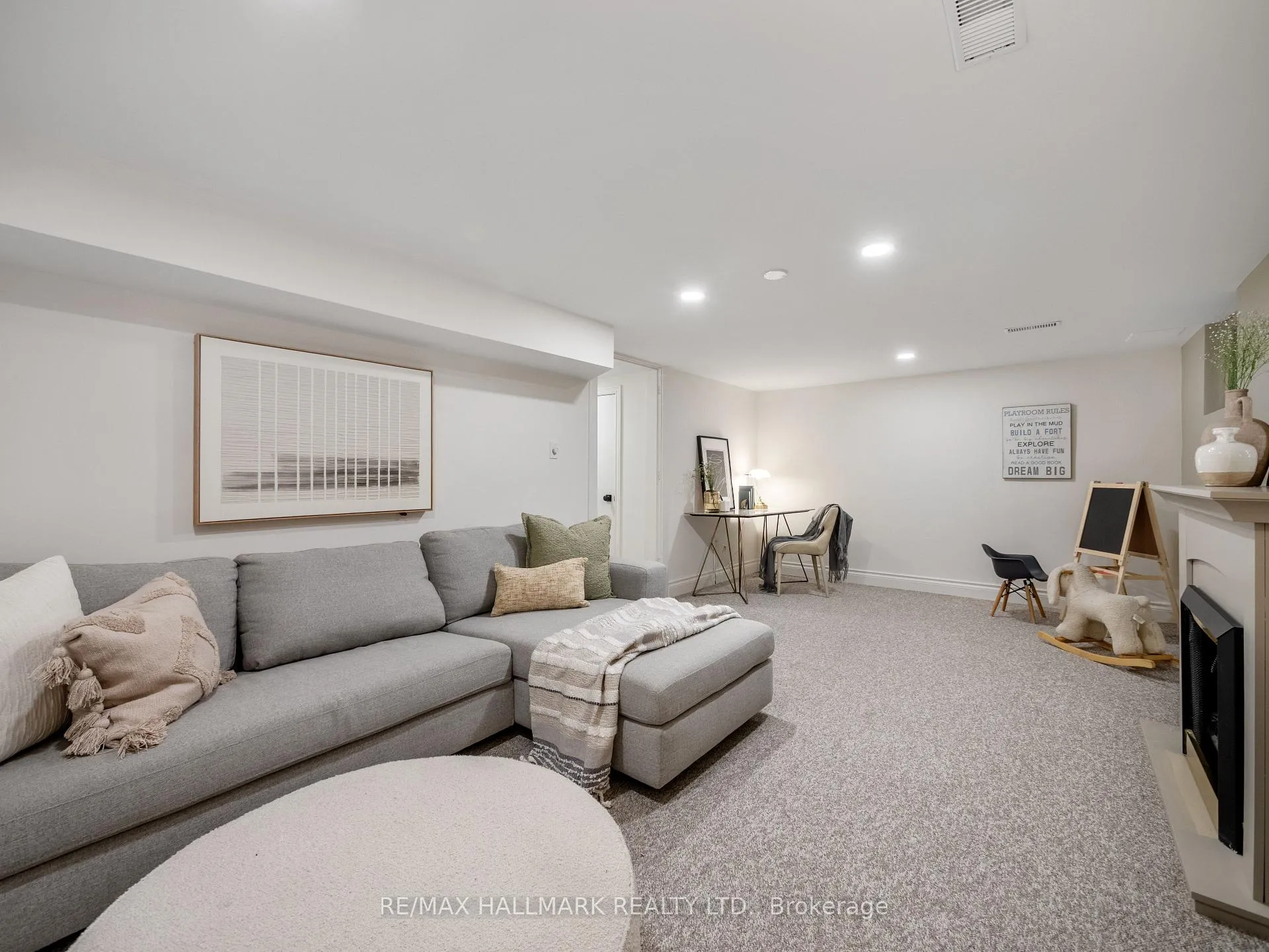 Photo 38 of 39 Briar Dale Boulevard, Scarborough, Birchcliffe-Cliffside — HOMEH