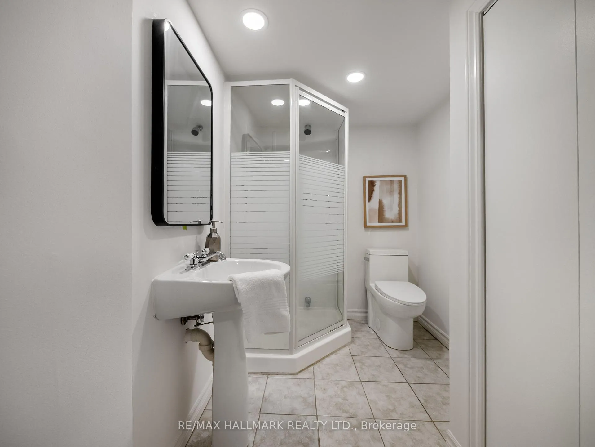 Photo 39 of 39 Briar Dale Boulevard, Scarborough, Birchcliffe-Cliffside — HOMEH