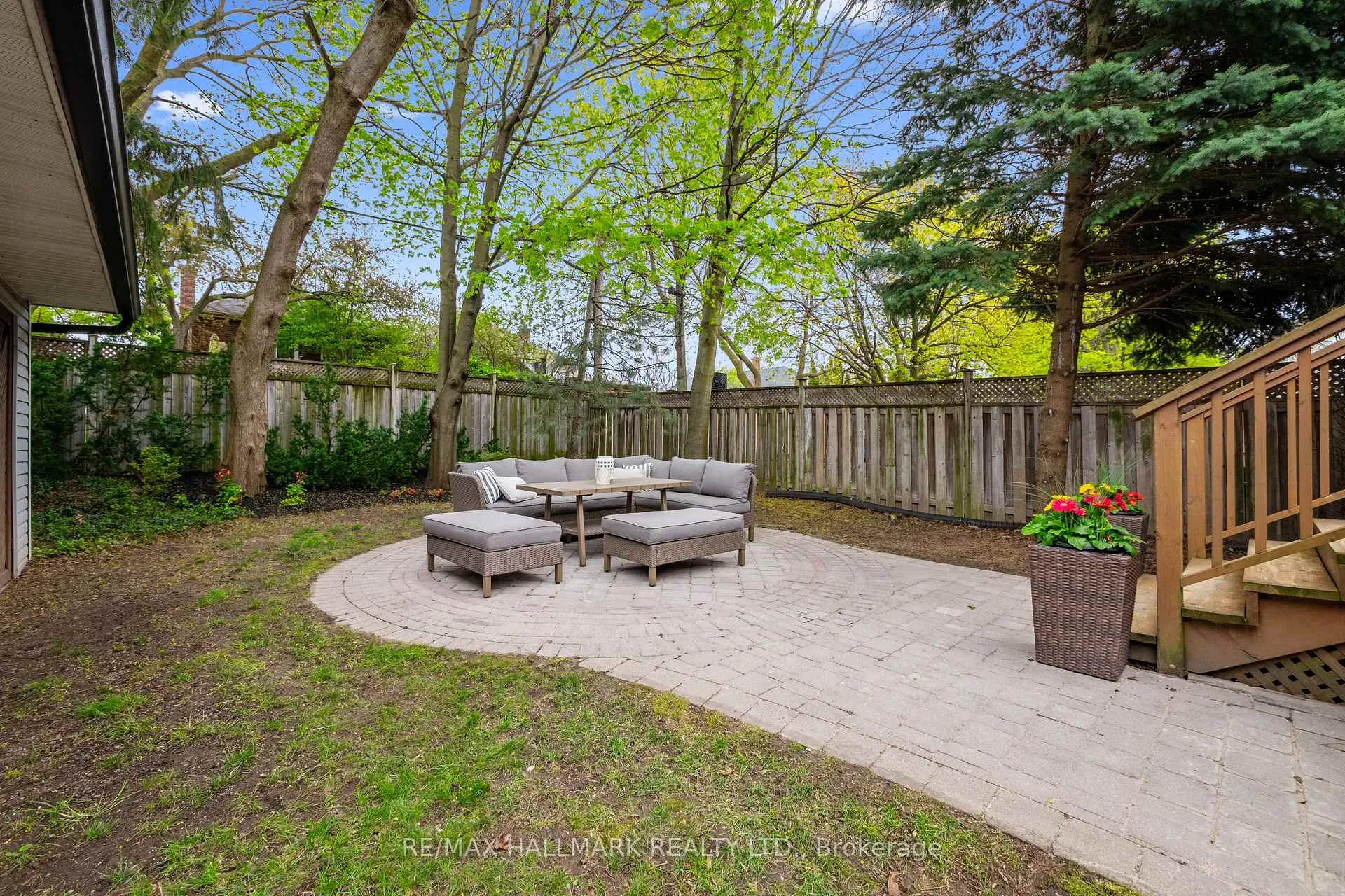 Photo 45 of 39 Briar Dale Boulevard, Scarborough, Birchcliffe-Cliffside — HOMEH
