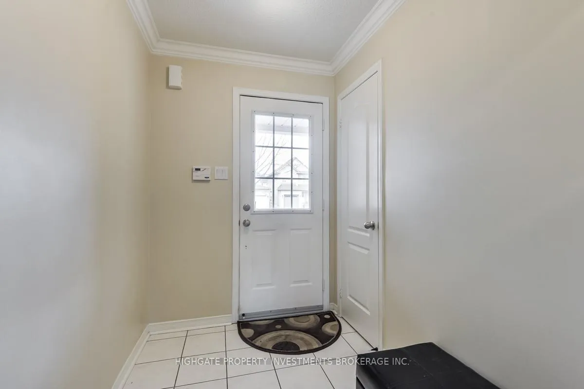 Photo 4 of 49 Muirside Road, Vaughan, Maple — HOMEH