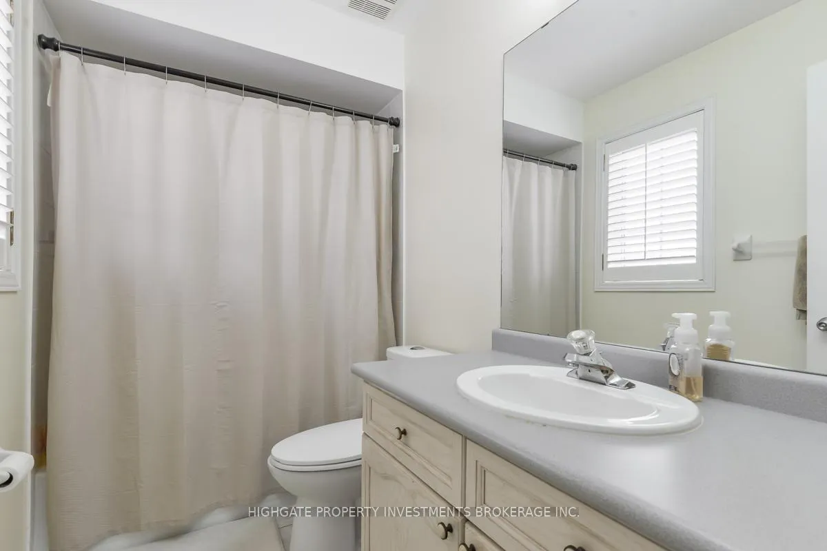 Photo 18 of 49 Muirside Road, Vaughan, Maple — HOMEH