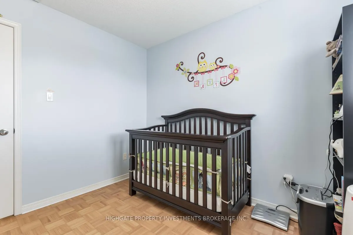 Photo 22 of 49 Muirside Road, Vaughan, Maple — HOMEH
