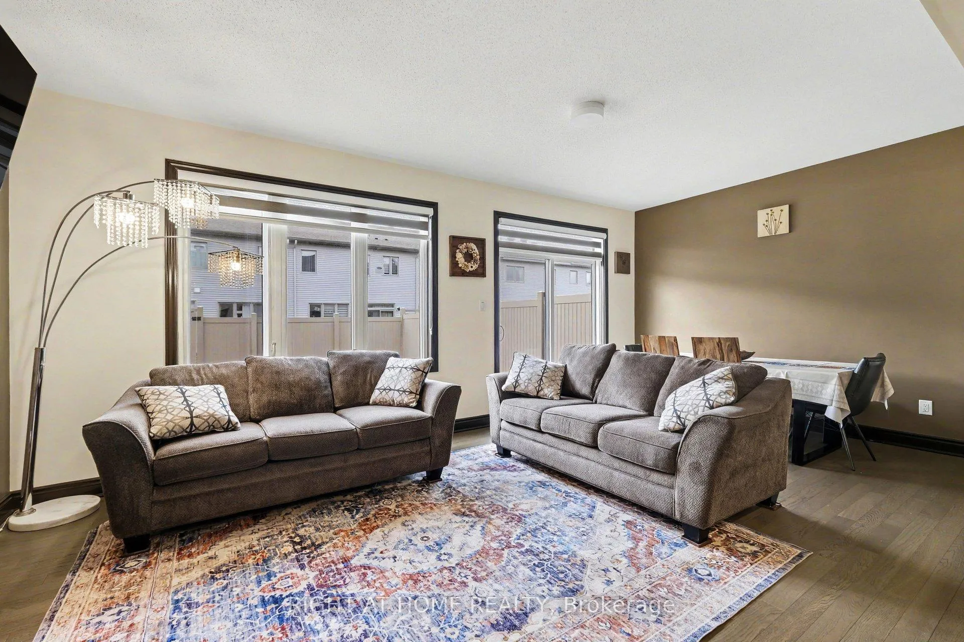 Photo 4 of 608 Fenwick Way, Ottawa, Barrhaven - Stonebridge — HOMEH
