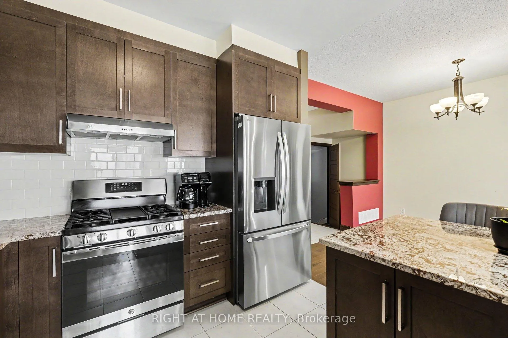 Photo 9 of 608 Fenwick Way, Ottawa, Barrhaven - Stonebridge — HOMEH