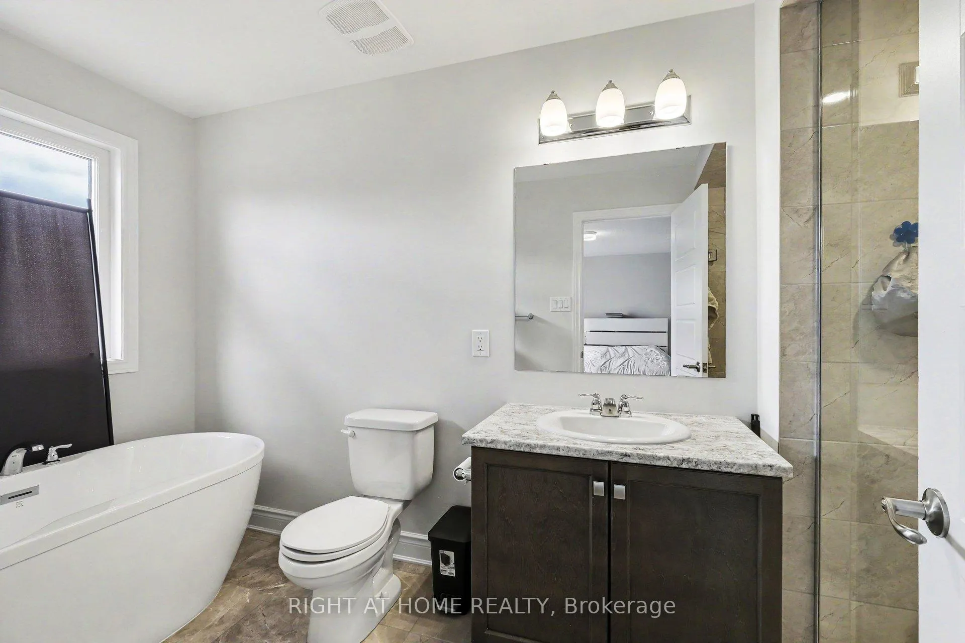 Photo 17 of 608 Fenwick Way, Ottawa, Barrhaven - Stonebridge — HOMEH