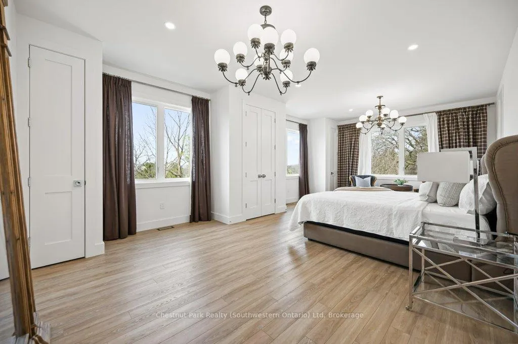 Photo 15 of 27 Vardon Drive, Guelph, Dovercliffe Park/Old University — HOMEH