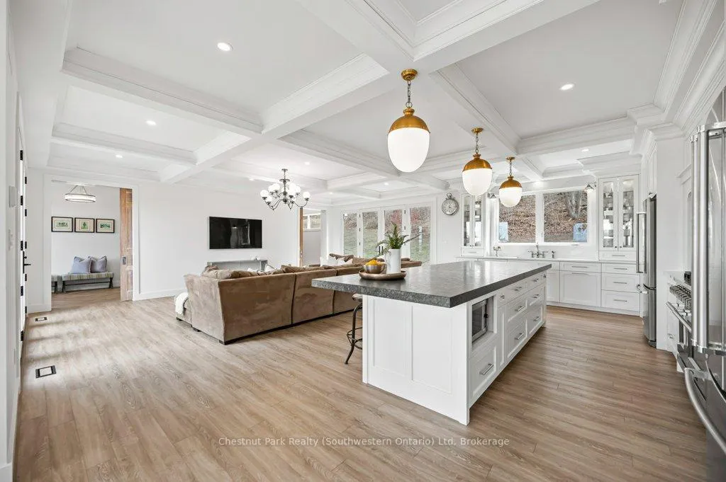 Photo 17 of 27 Vardon Drive, Guelph, Dovercliffe Park/Old University — HOMEH
