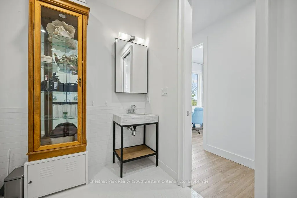 Photo 43 of 27 Vardon Drive, Guelph, Dovercliffe Park/Old University — HOMEH