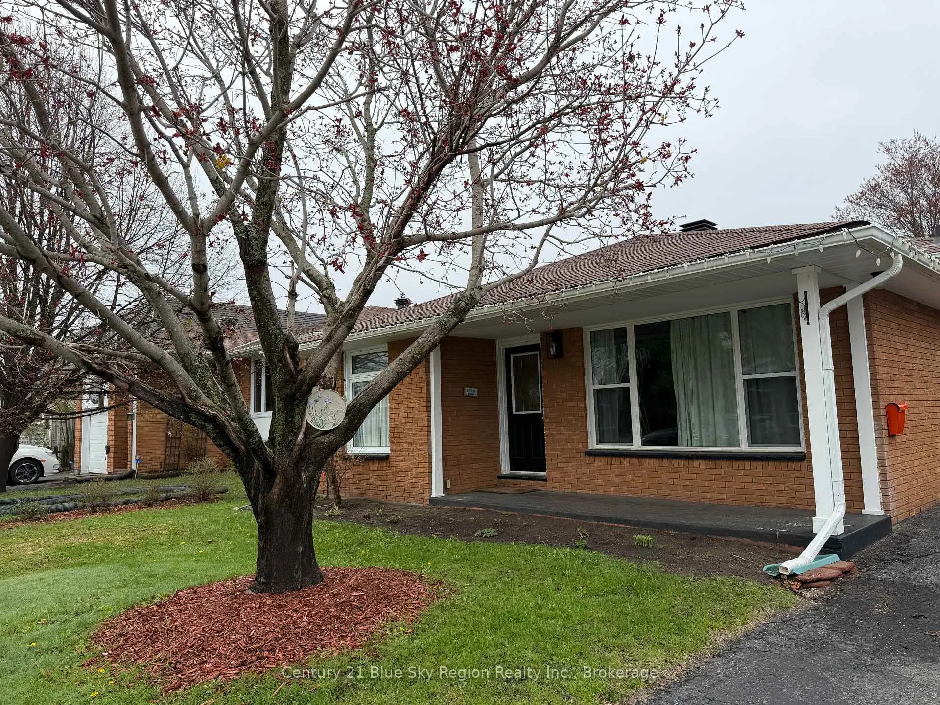 Photo 1 of 14 Marshall Park Drive, North Bay, Ferris — HOMEH