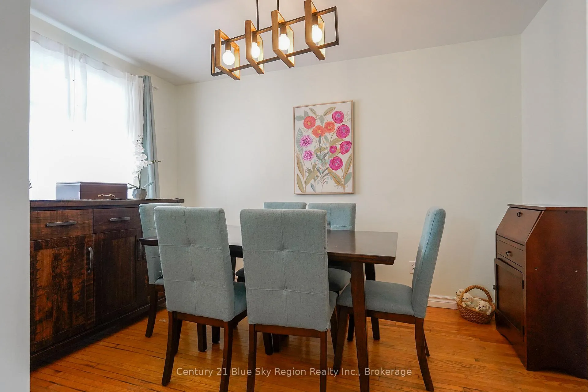 Photo 4 of 14 Marshall Park Drive, North Bay, Ferris — HOMEH