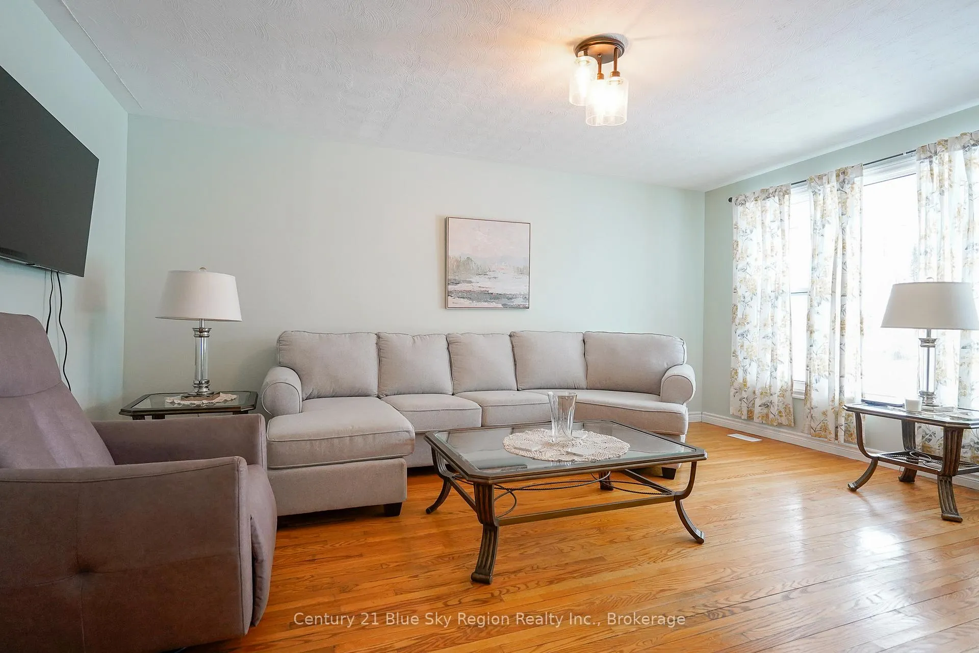 Photo 6 of 14 Marshall Park Drive, North Bay, Ferris — HOMEH