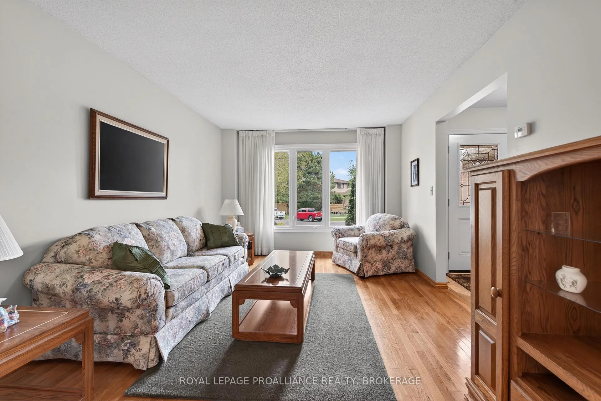 Photo 3 of 887 Crestwood Avenue, Kingston, North of Taylor-Kidd Blvd — HOMEH