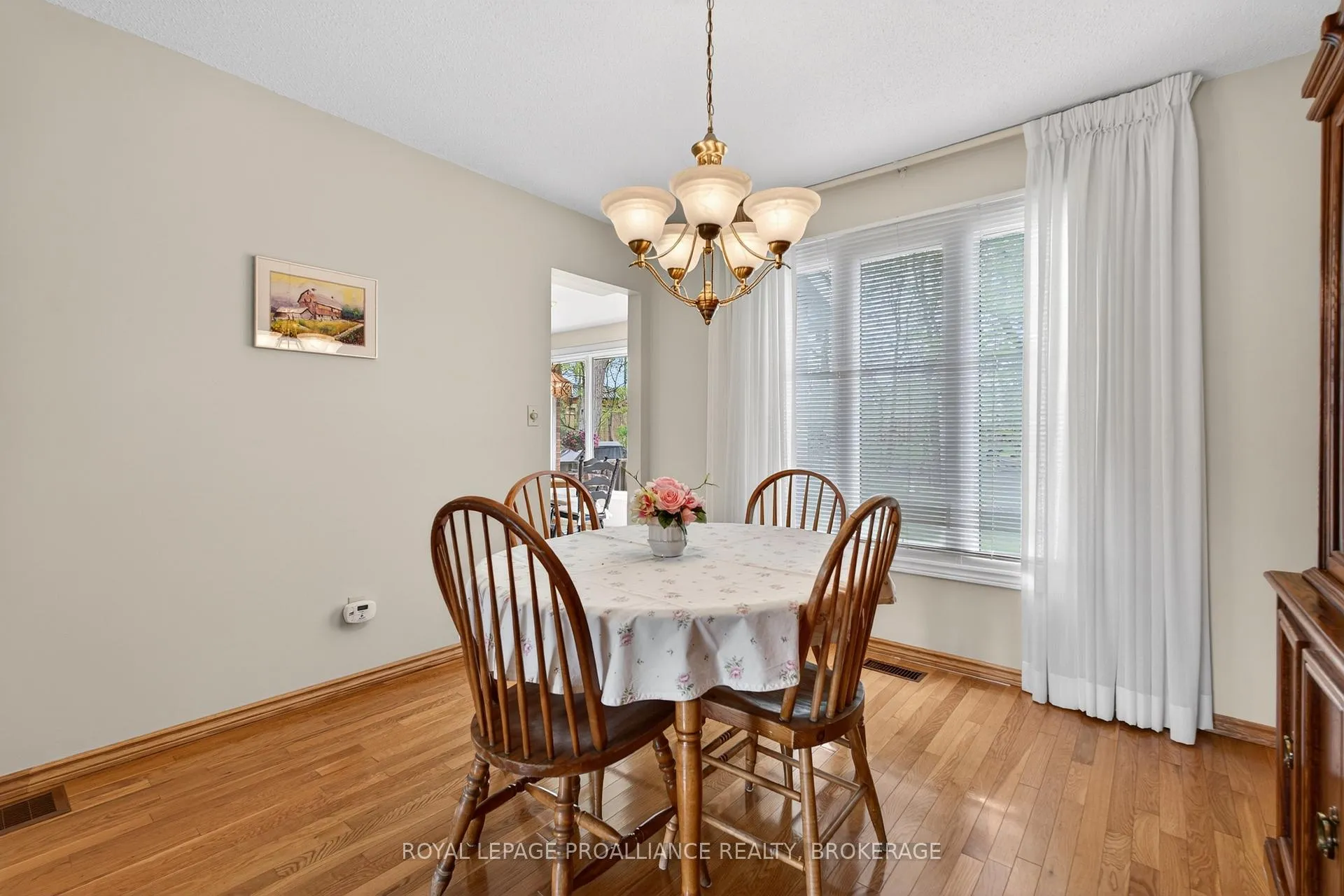 Photo 5 of 887 Crestwood Avenue, Kingston, North of Taylor-Kidd Blvd — HOMEH