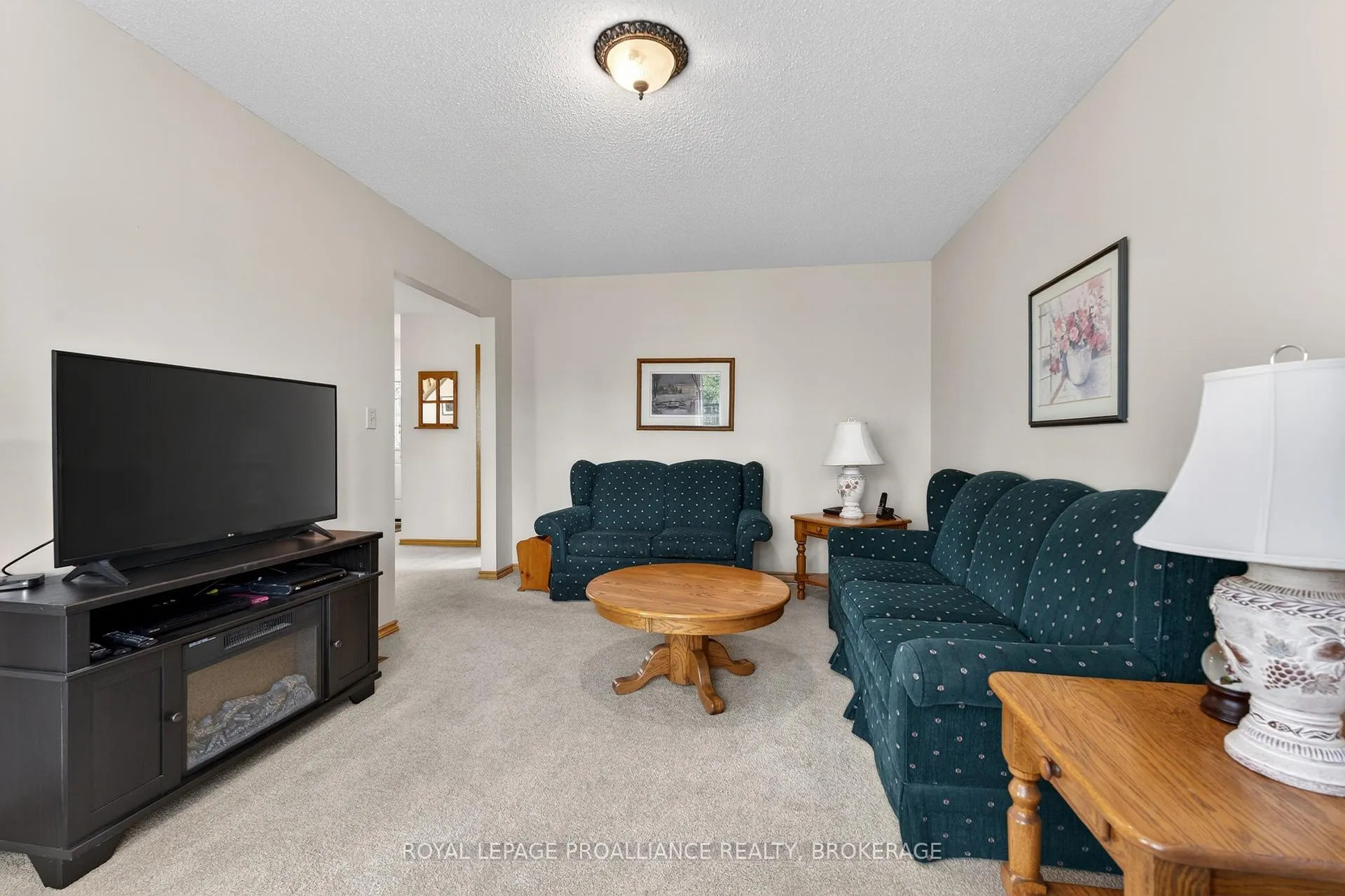 Photo 7 of 887 Crestwood Avenue, Kingston, North of Taylor-Kidd Blvd — HOMEH