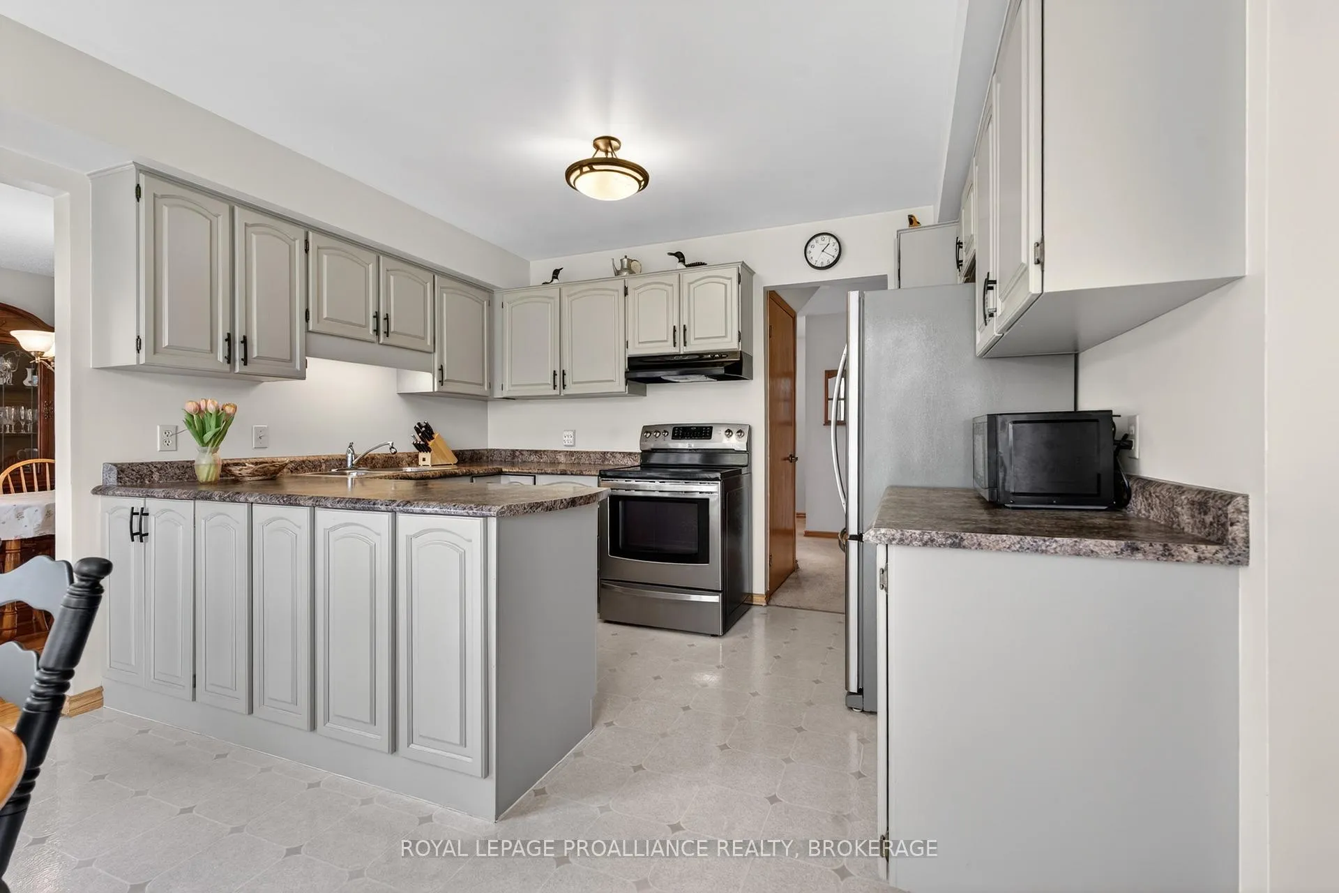 Photo 11 of 887 Crestwood Avenue, Kingston, North of Taylor-Kidd Blvd — HOMEH