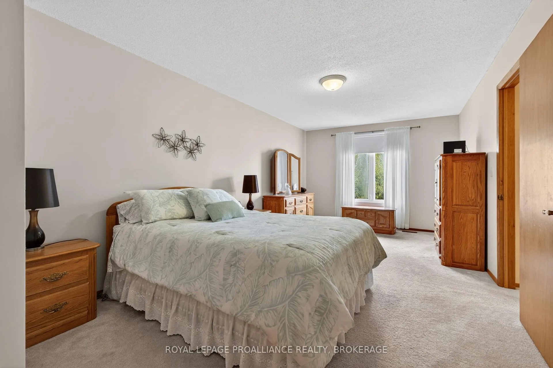 Photo 19 of 887 Crestwood Avenue, Kingston, North of Taylor-Kidd Blvd — HOMEH