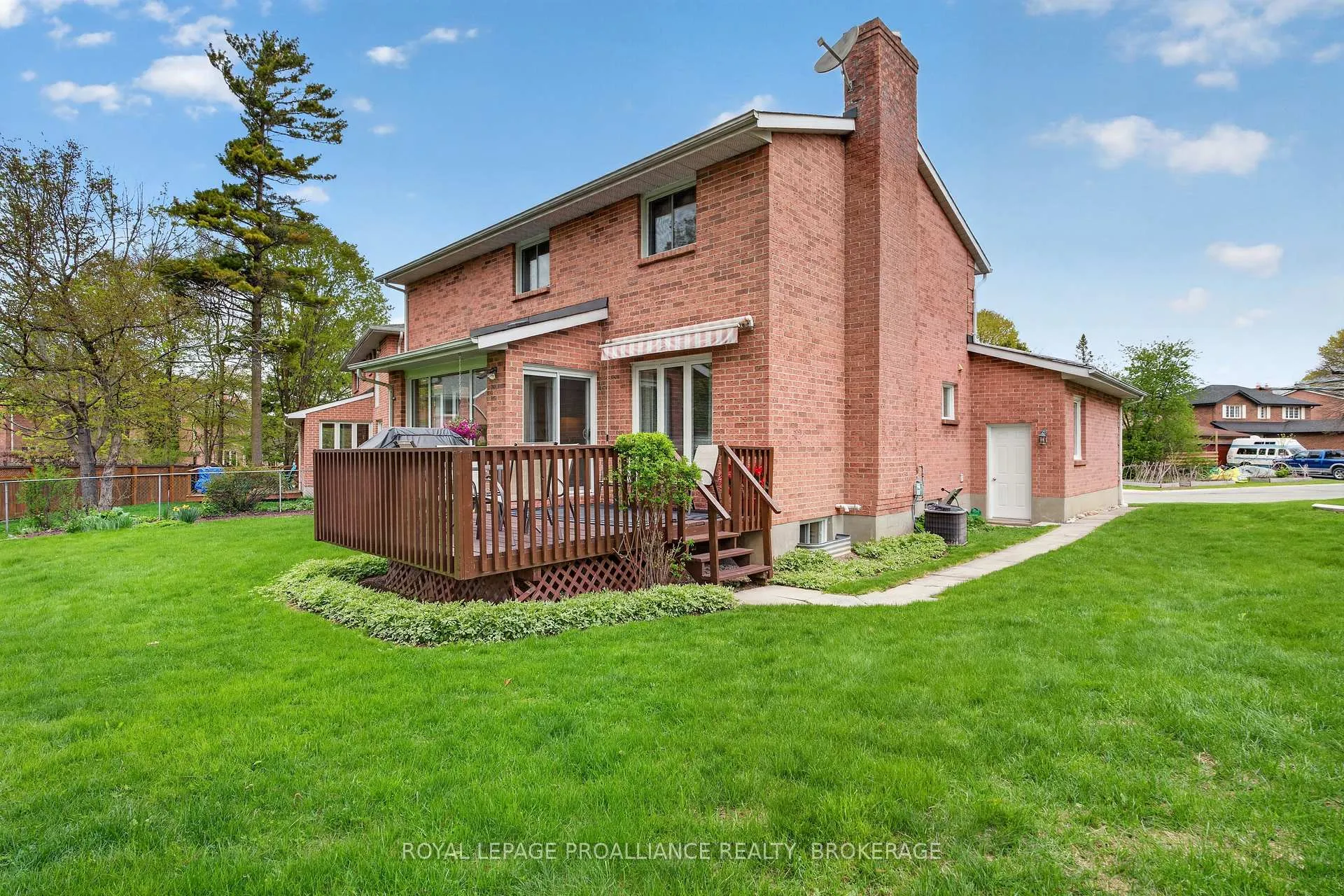 Photo 38 of 887 Crestwood Avenue, Kingston, North of Taylor-Kidd Blvd — HOMEH