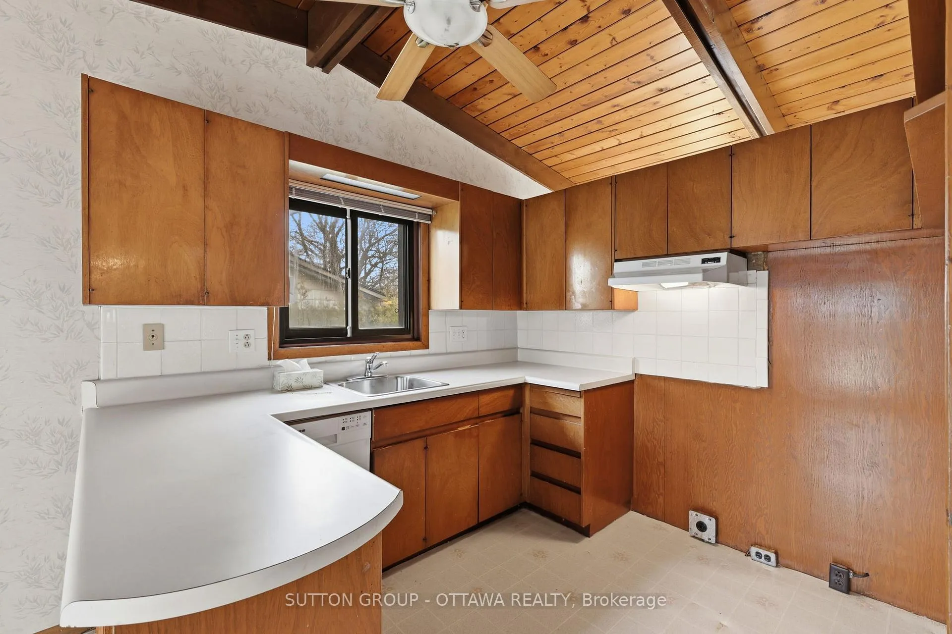 Photo 6 of 301 Central Park Boulevard N, Oshawa, O'Neill — HOMEH